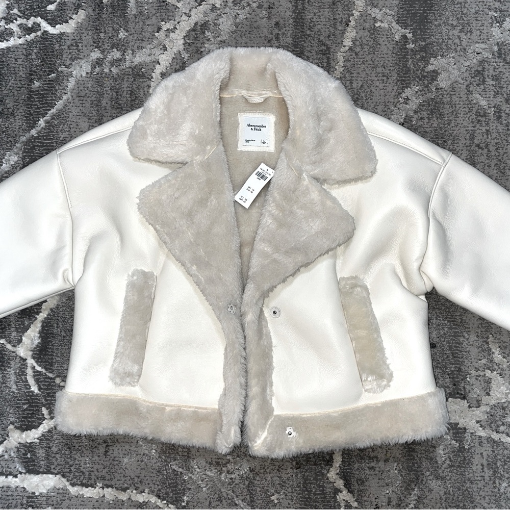 NWT Abercrombie & Fitch Oversized Short Sherpa-Lined Vegan Leather Jacket